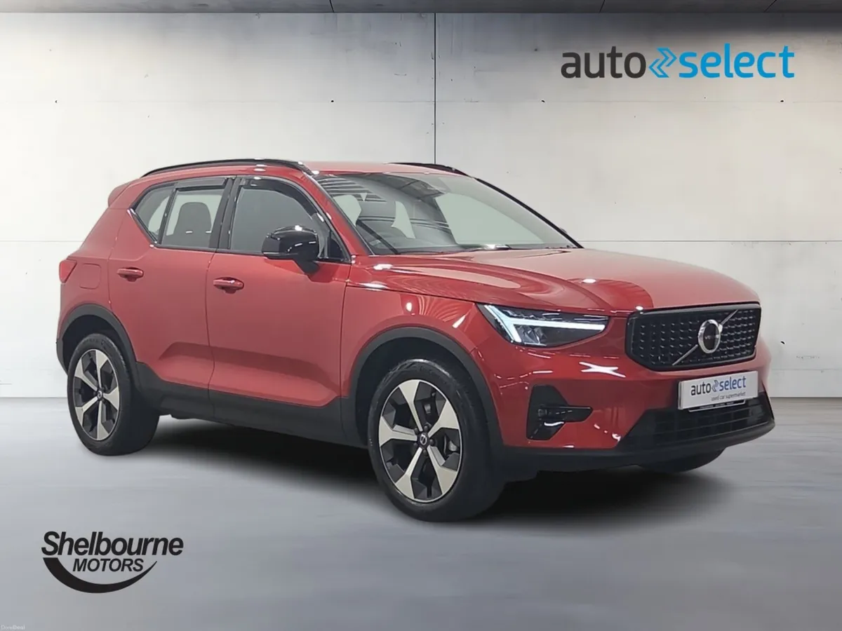 Volvo XC40 B3 PLUS - Image 1