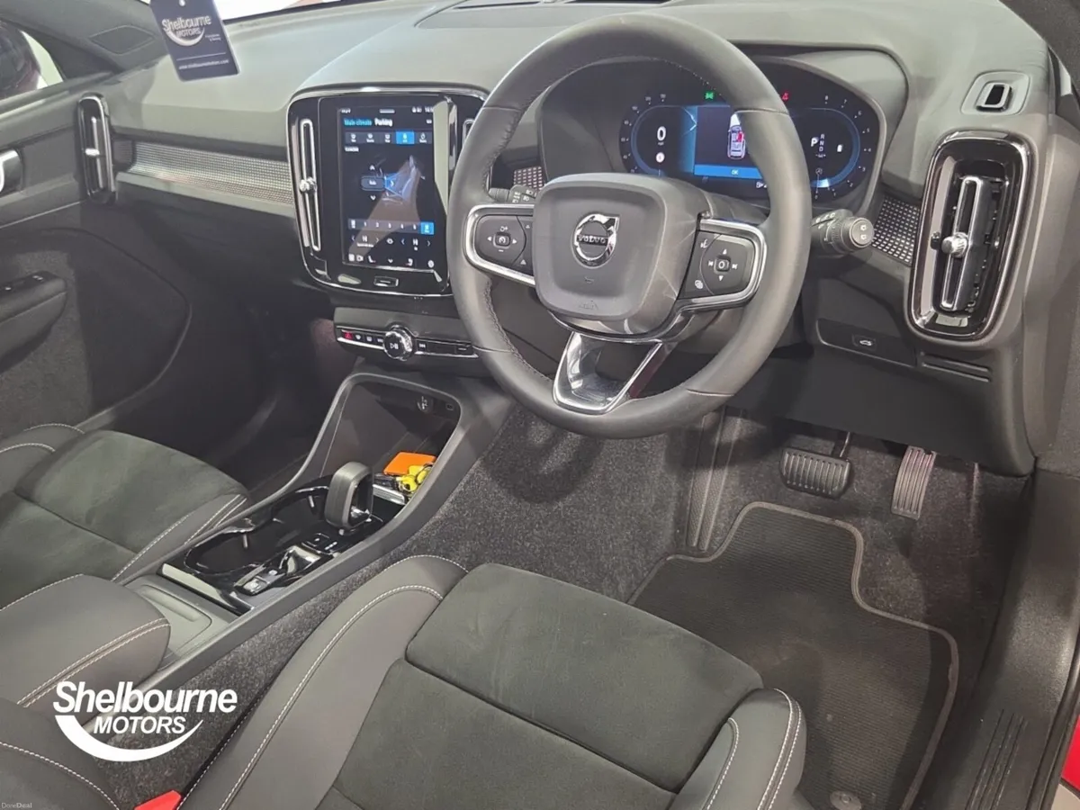 Volvo XC40 B3 PLUS - Image 4