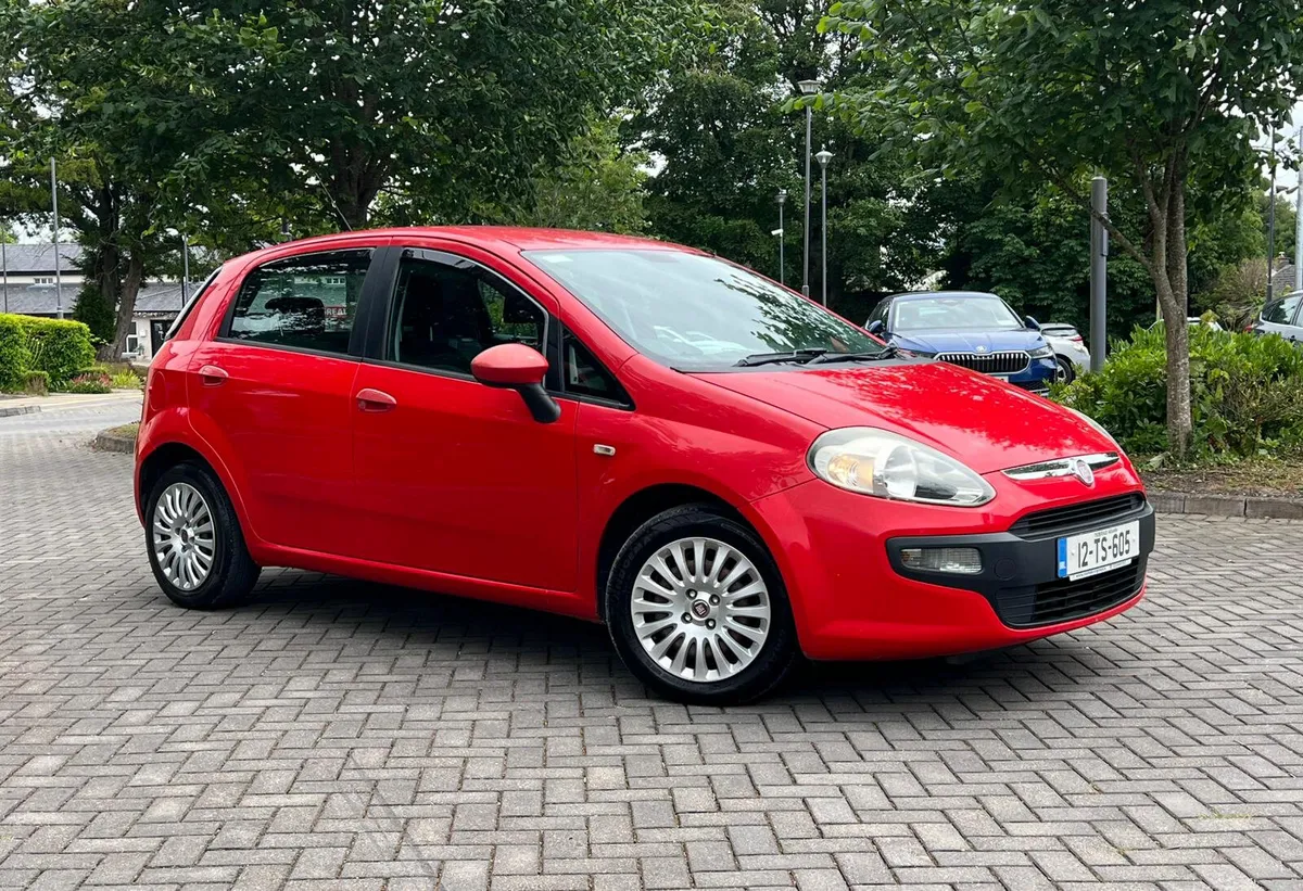Fiat Punto 2012 1.4 Petrol Automatic new nct 6/27 - Image 4