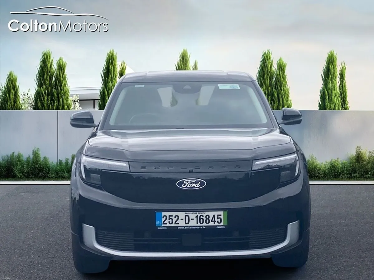 Ford Explorer Select 77kWh Extended Range - EX DEM - Image 4