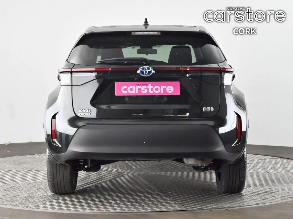 Toyota Yaris Cross 1.5 Hybrid CVT - Image 4