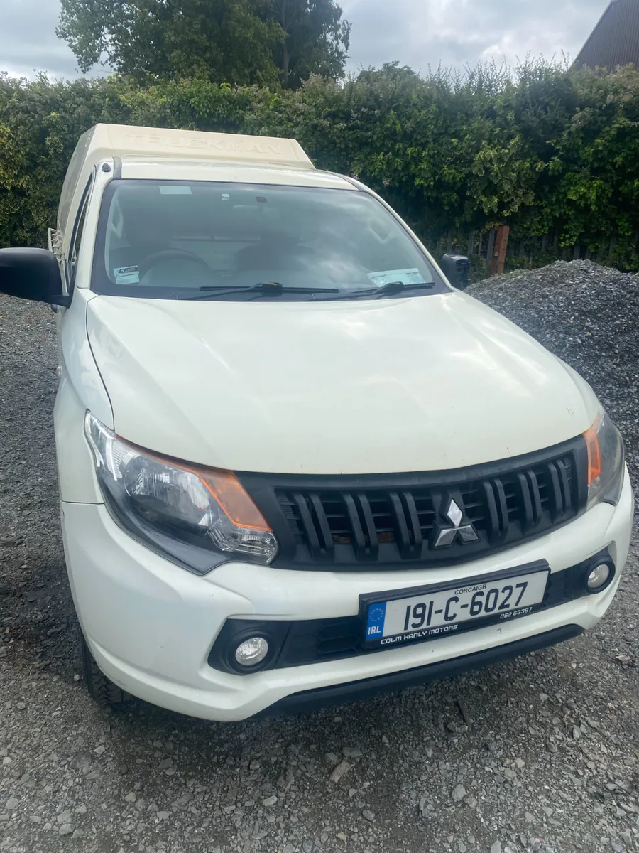 Mitsubishi L200 Jeep - Image 2