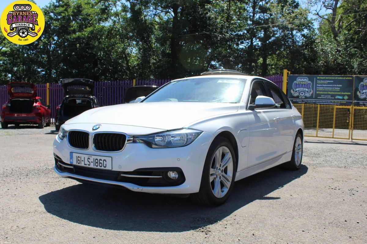 Immaculate BMW Petrol Hybrid 330e - Image 6