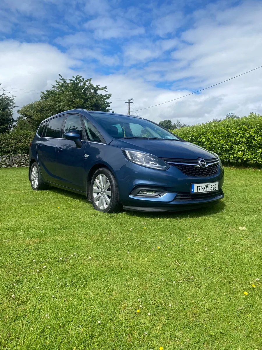 Opel Zafira 2017 - Image 1
