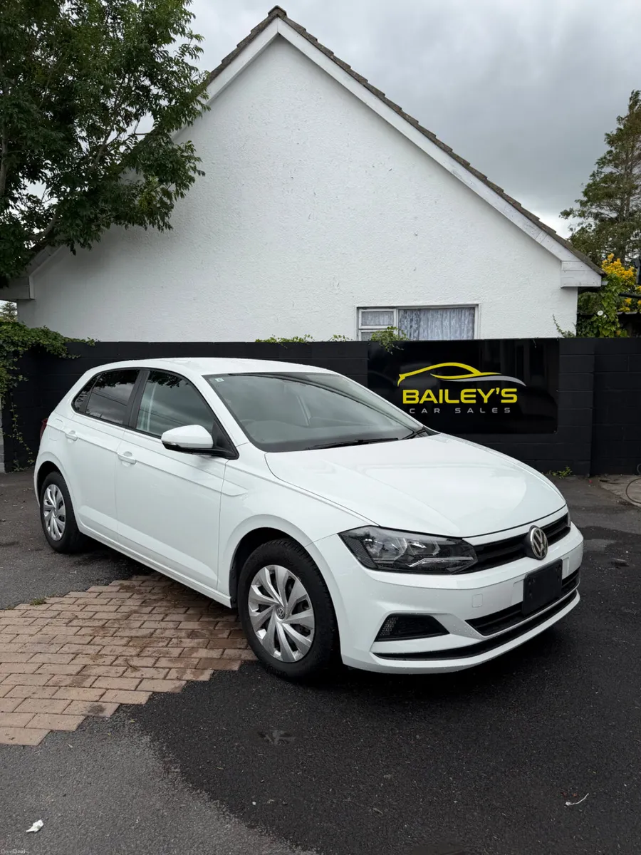 Volkswagen polo trendine 1.0 tsi auto - Image 3