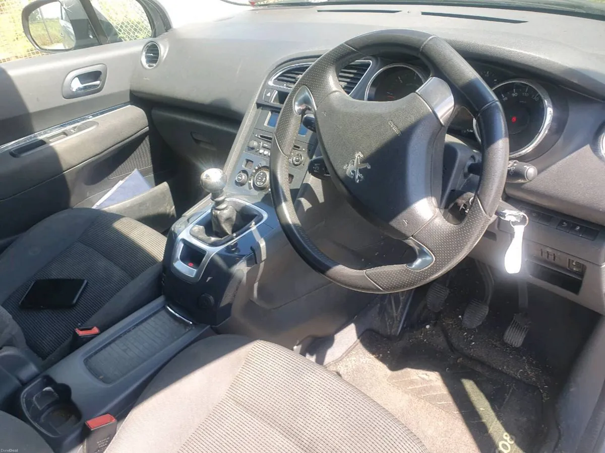 2016 PEUGEOT 5008 HDI 7 SEATER ACTIVE - Image 3