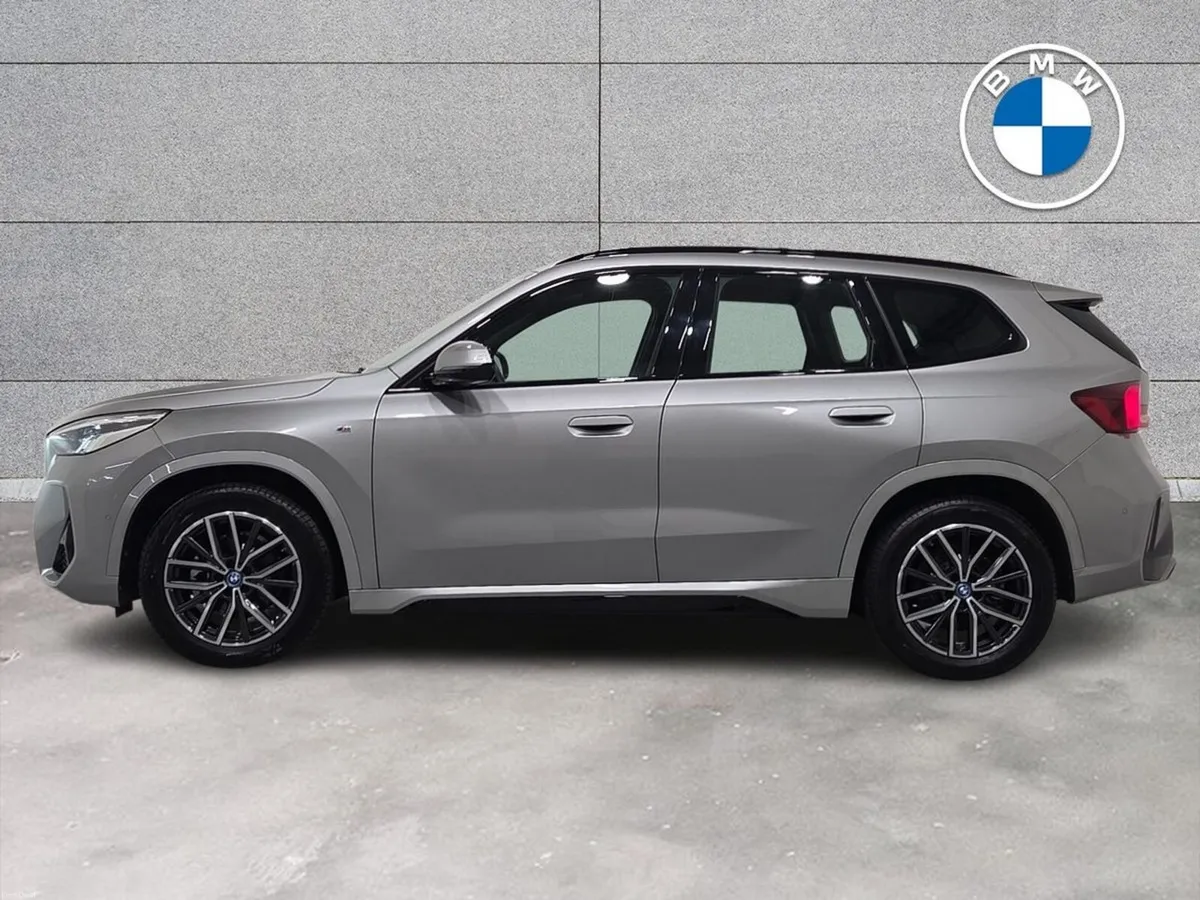 BMW iX1 eDrive20 M Sport - Image 4