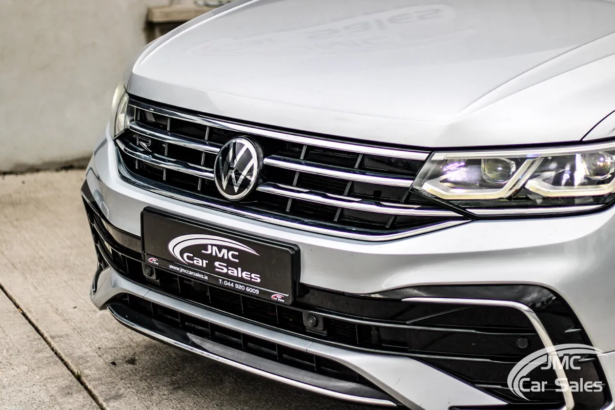 2021 VOLKSWAGEN TIGUAN R-LINE - Image 3