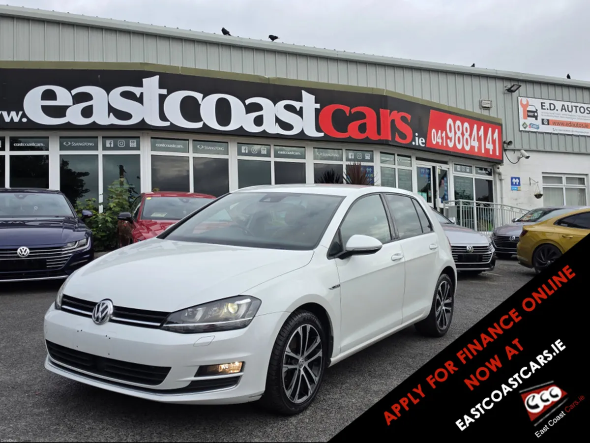 Volkswagen Golf 1.4 TSI SPECIAL TAN LEATHER SEATS - Image 1