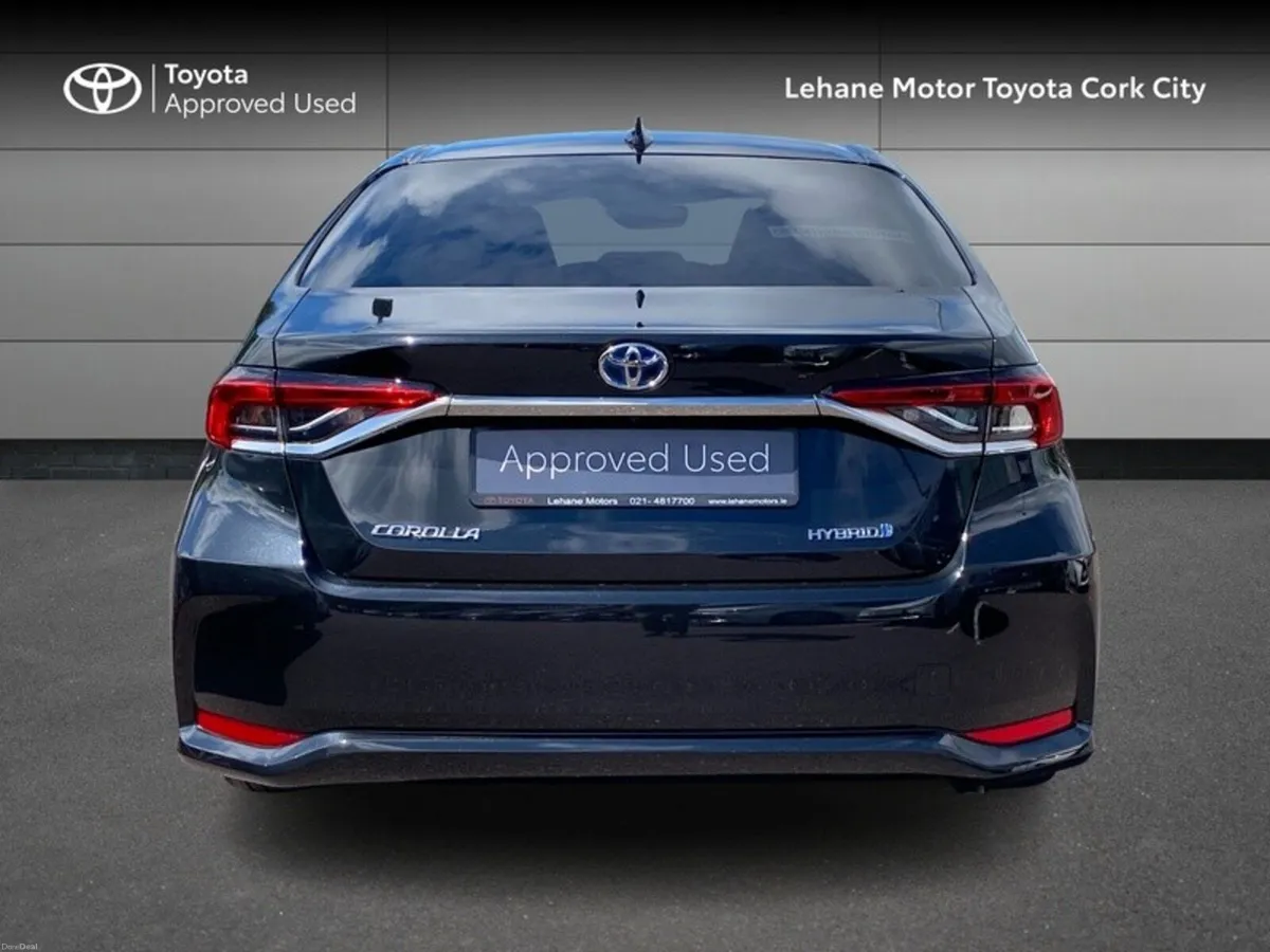 Toyota Corolla LUNA SPORT SALOON 4DR - Image 4