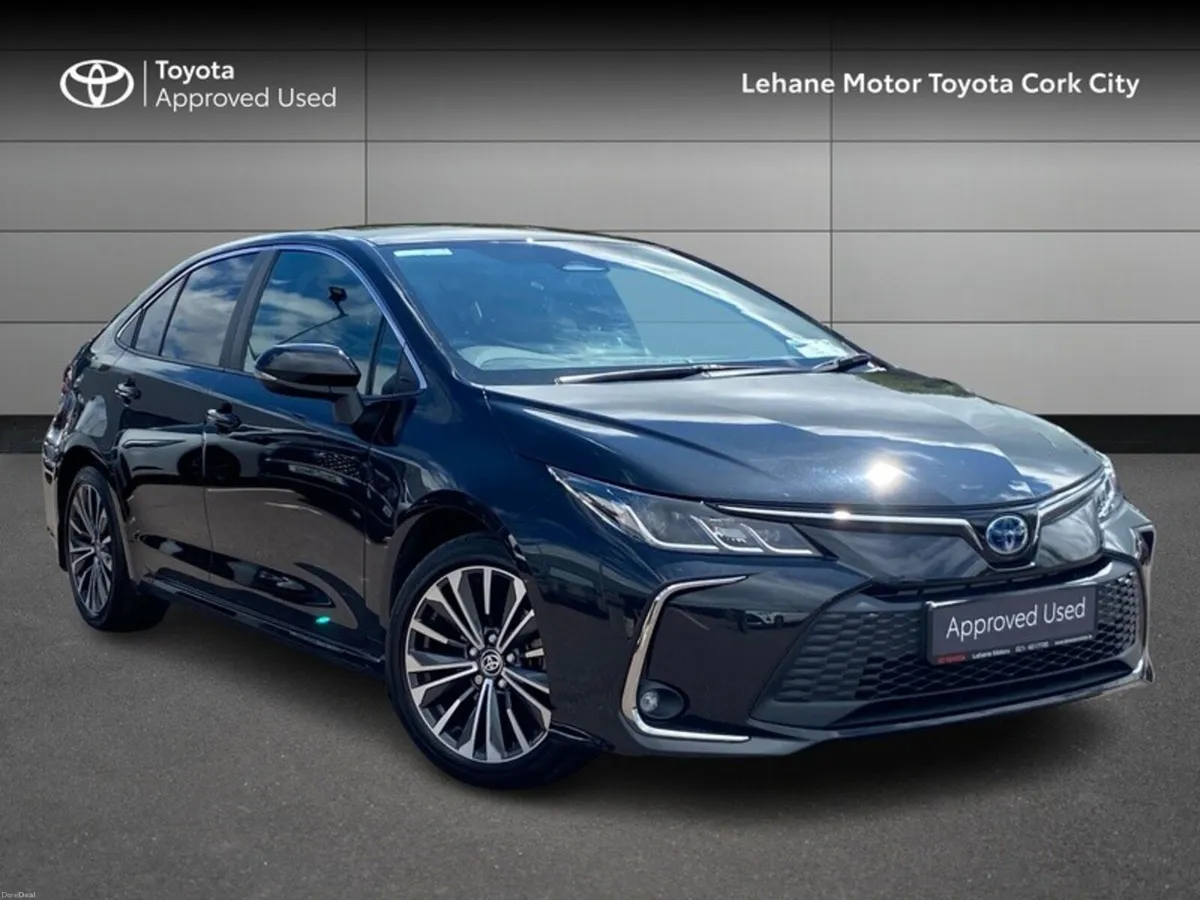 Toyota Corolla LUNA SPORT SALOON 4DR - Image 1