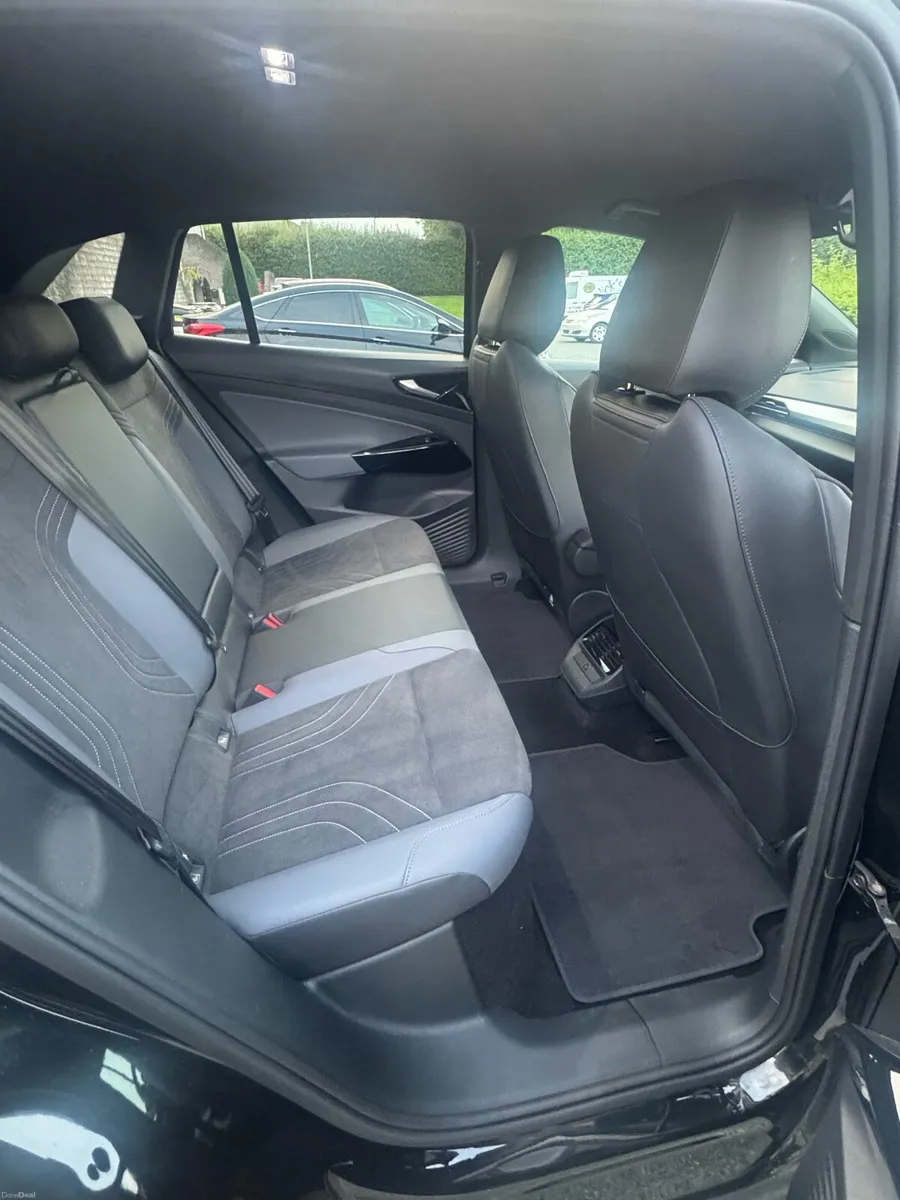 ID4 with Full VW Warranty - Image 6