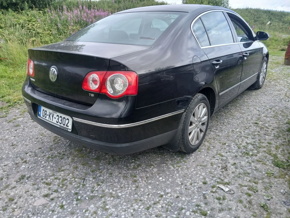 Volkswagen Passat 2008 - Image 1
