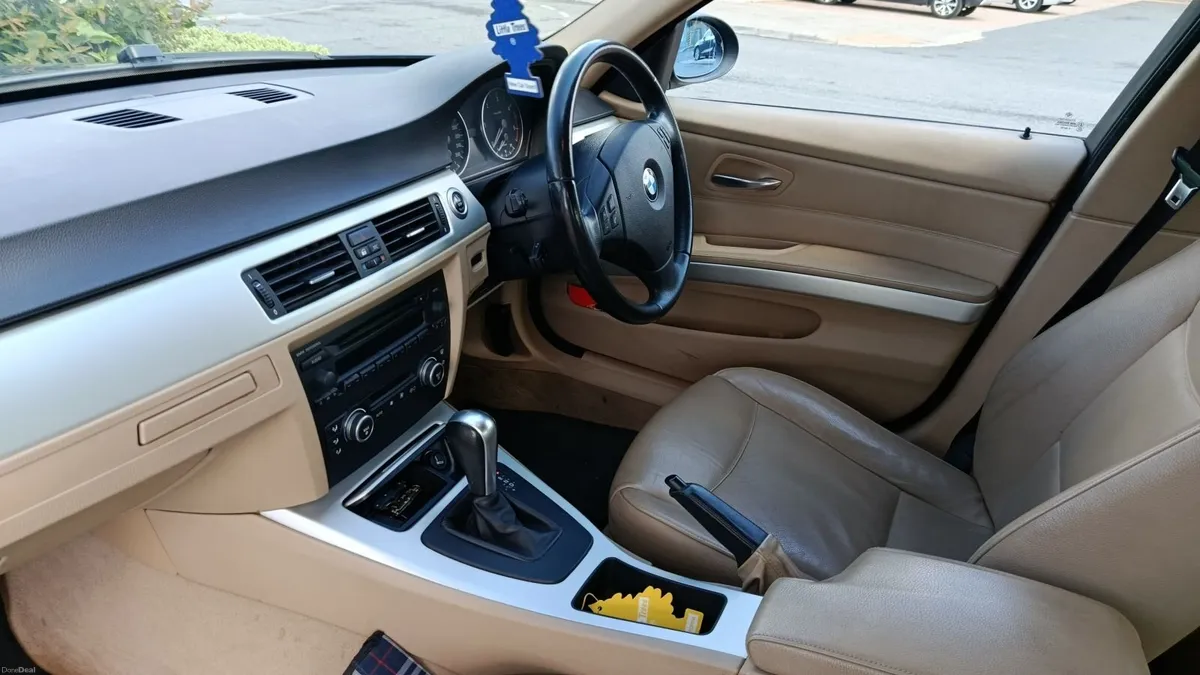 BMW 3-Series 2007 - Image 6