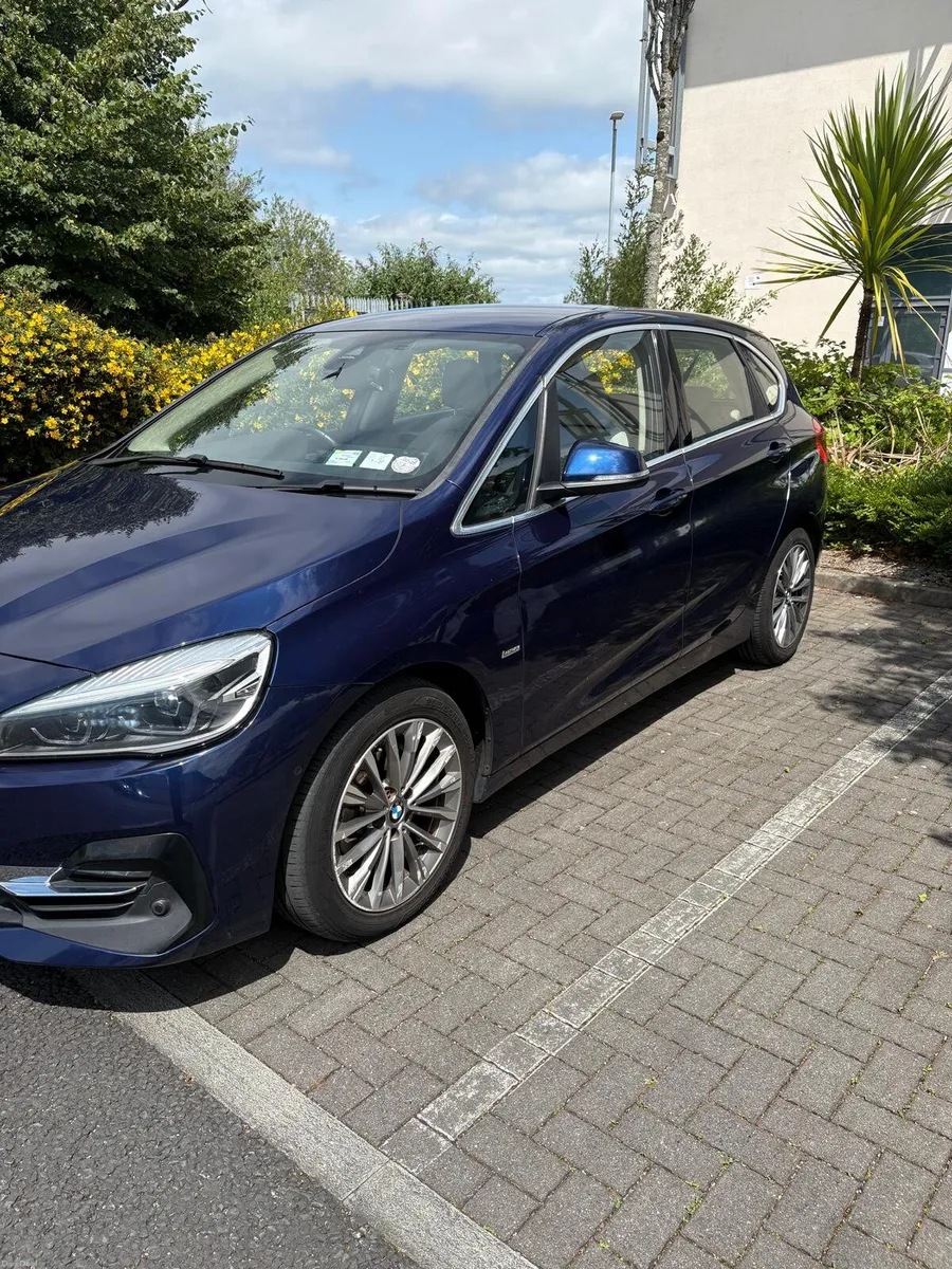 182 BMW 2 SERIES 2.0 Luxury AUTOMATIC - Image 3