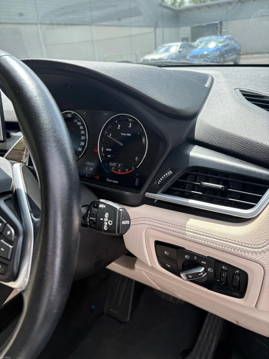 182 BMW 2 SERIES 2.0 Luxury AUTOMATIC - Image 5