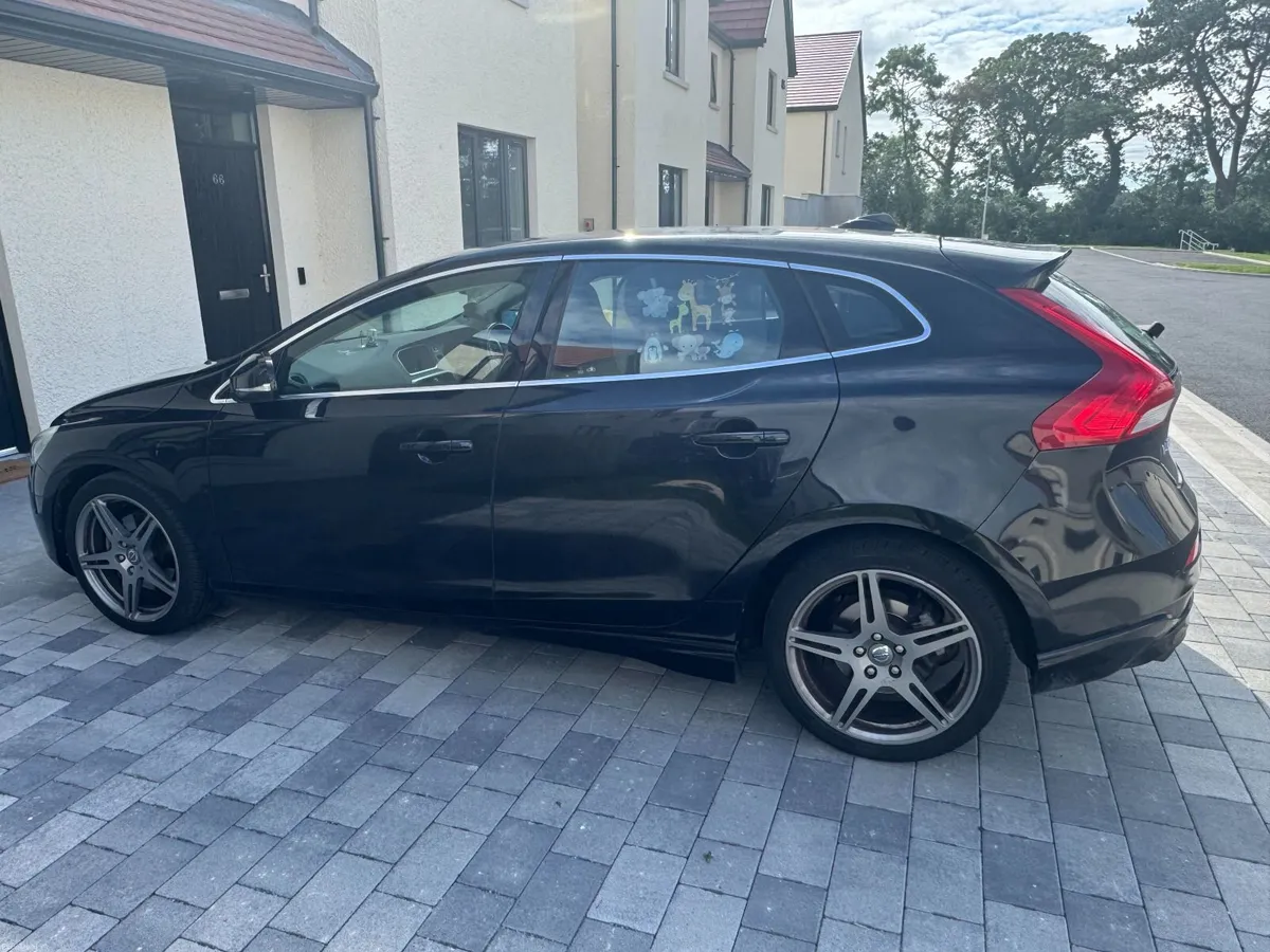 Volvo V40 2014 - Image 4