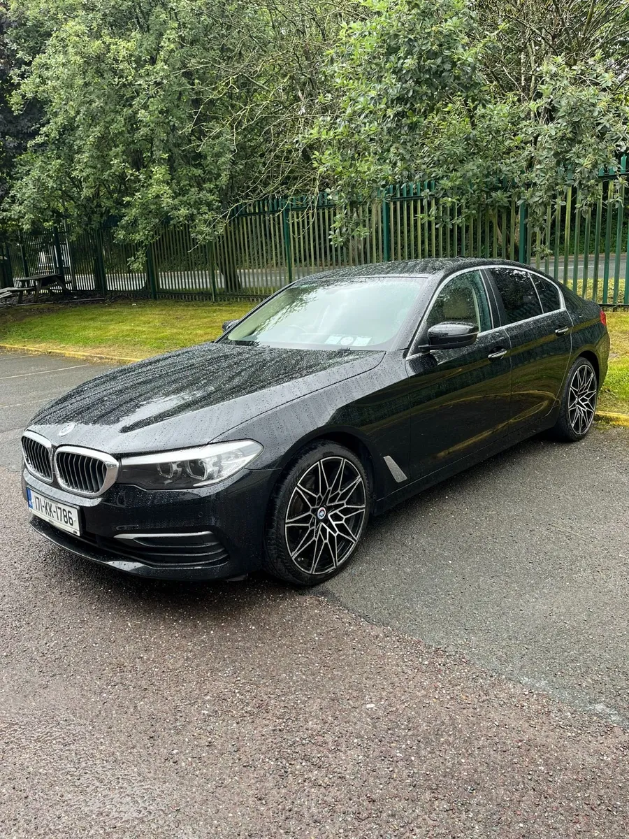 BMW 5-Series 2017 - Image 1