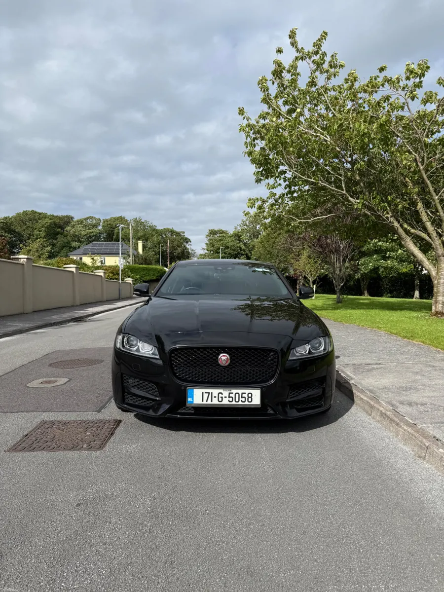 2017 JAGUAR XF R SPORT NCT TILL 02-27 - Image 2