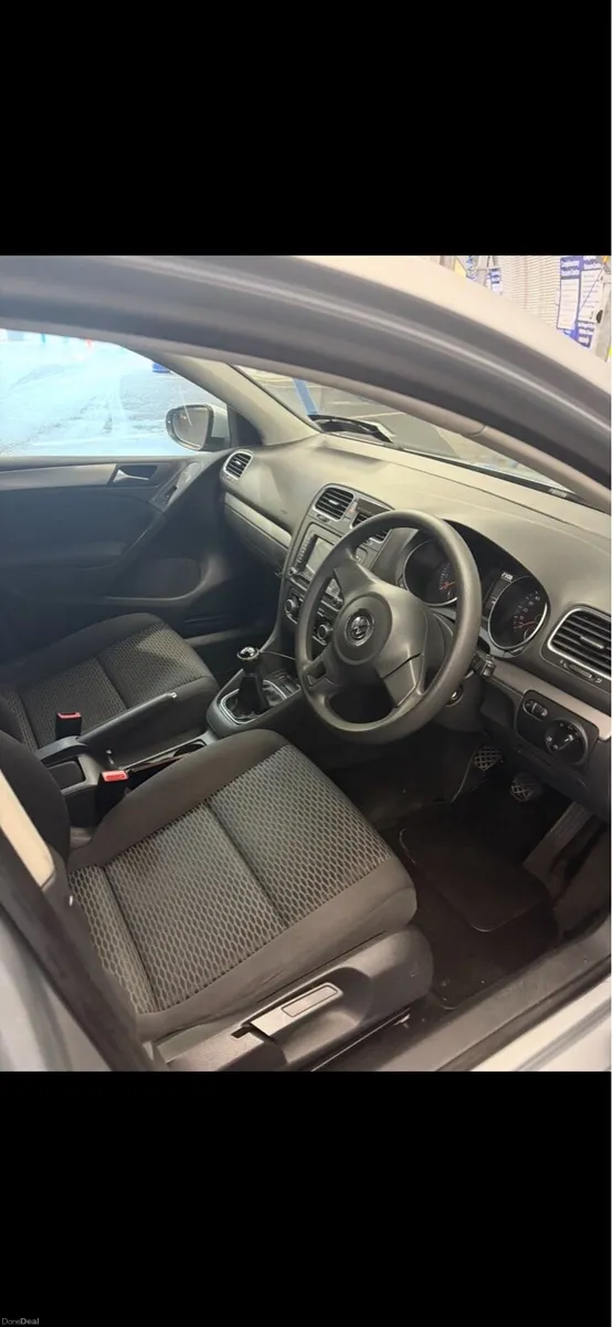 Volkswagen Golf - Image 4