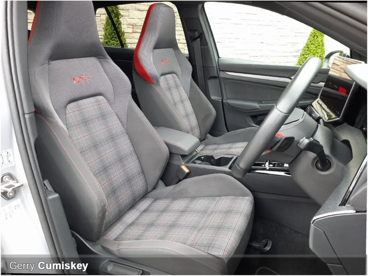 Volkswagen Golf GTI 8.5 |  DSG |  Panoramic Roof | - Image 3