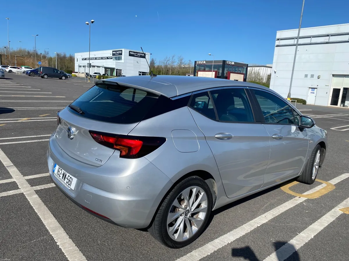 Opel Astra 2016 CTDI 1.6 - 2 Owners - Image 4