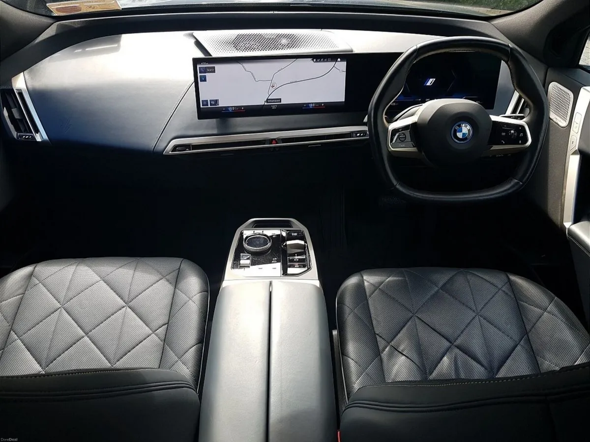 BMW iX M60 - Image 4