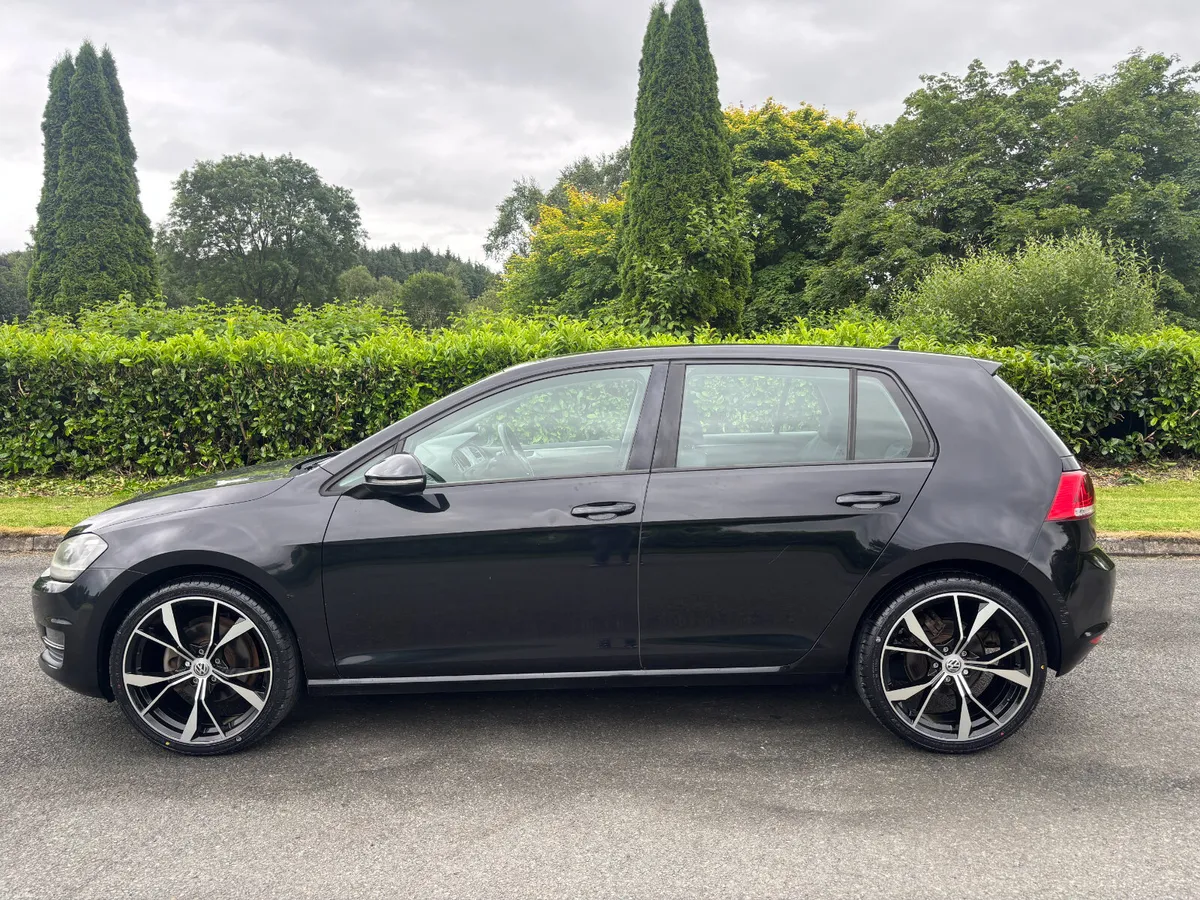 VOLKSWAGEN GOLF 1.2 TSI AUTO 2015 - Image 5