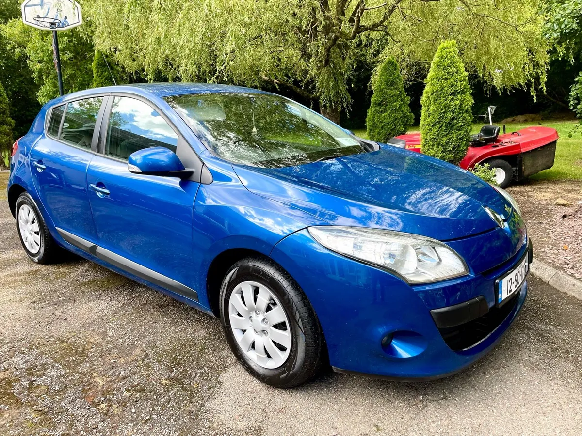 12 Renault Megan 1.5 Nct & Tax €1895 - Image 3