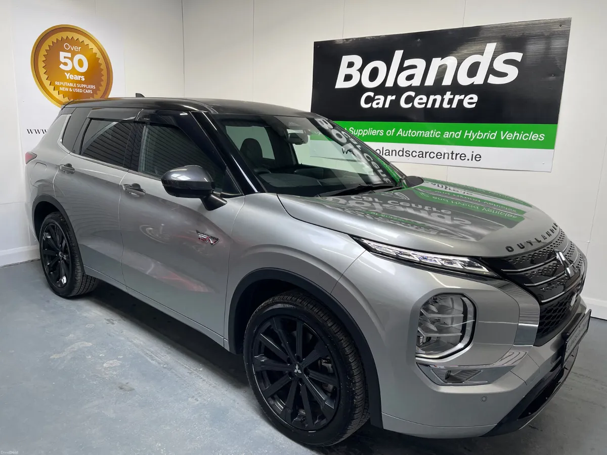 2022 Mitsubishi Outlander Hybrid 2.4 Phev 7 Seater - Image 1
