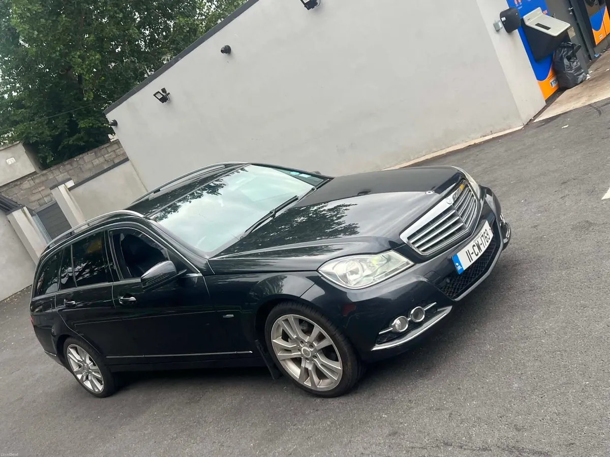 Mercedes C220 estate - Image 1