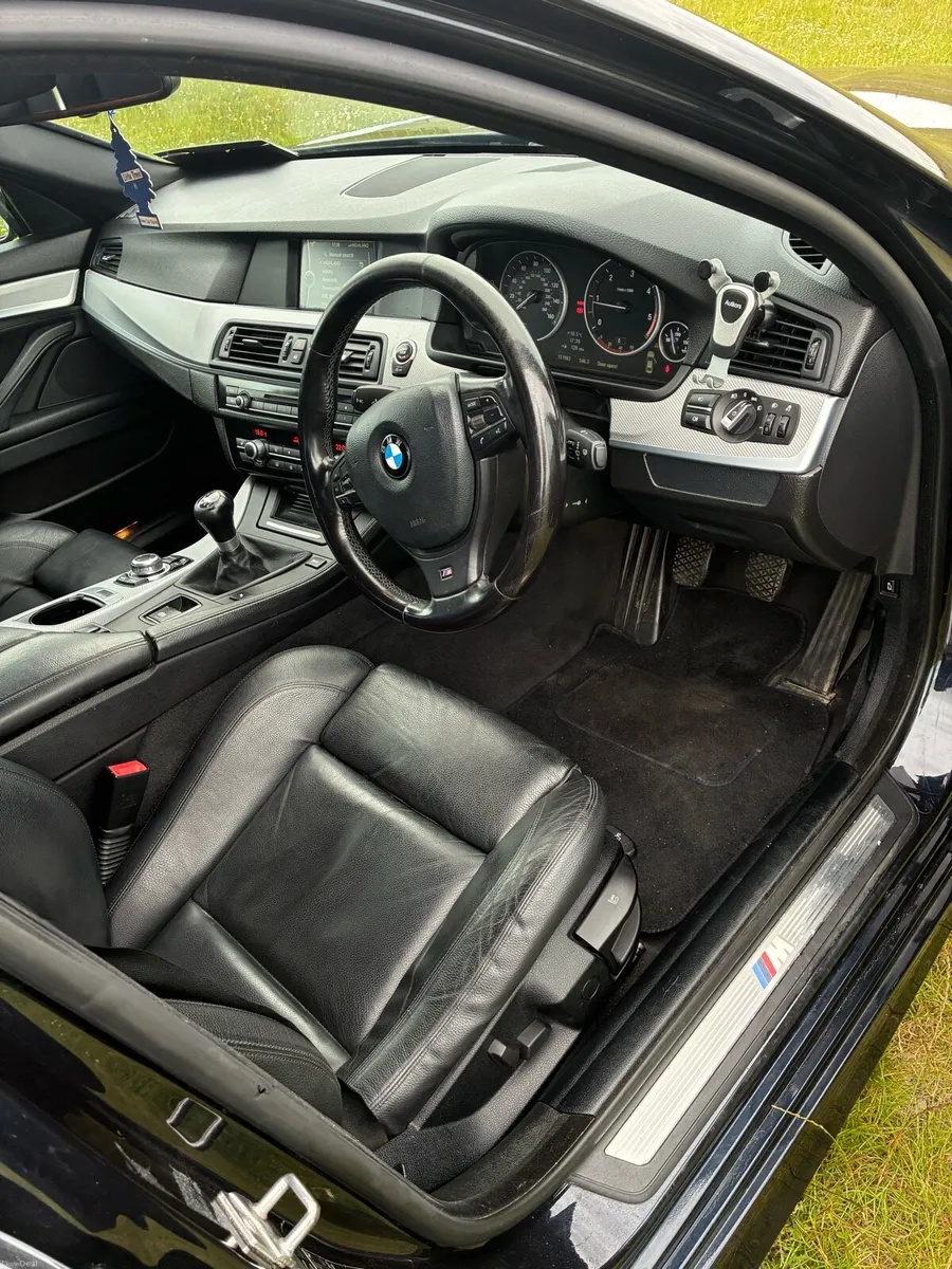 BMW F10 520d M-sport - Image 6