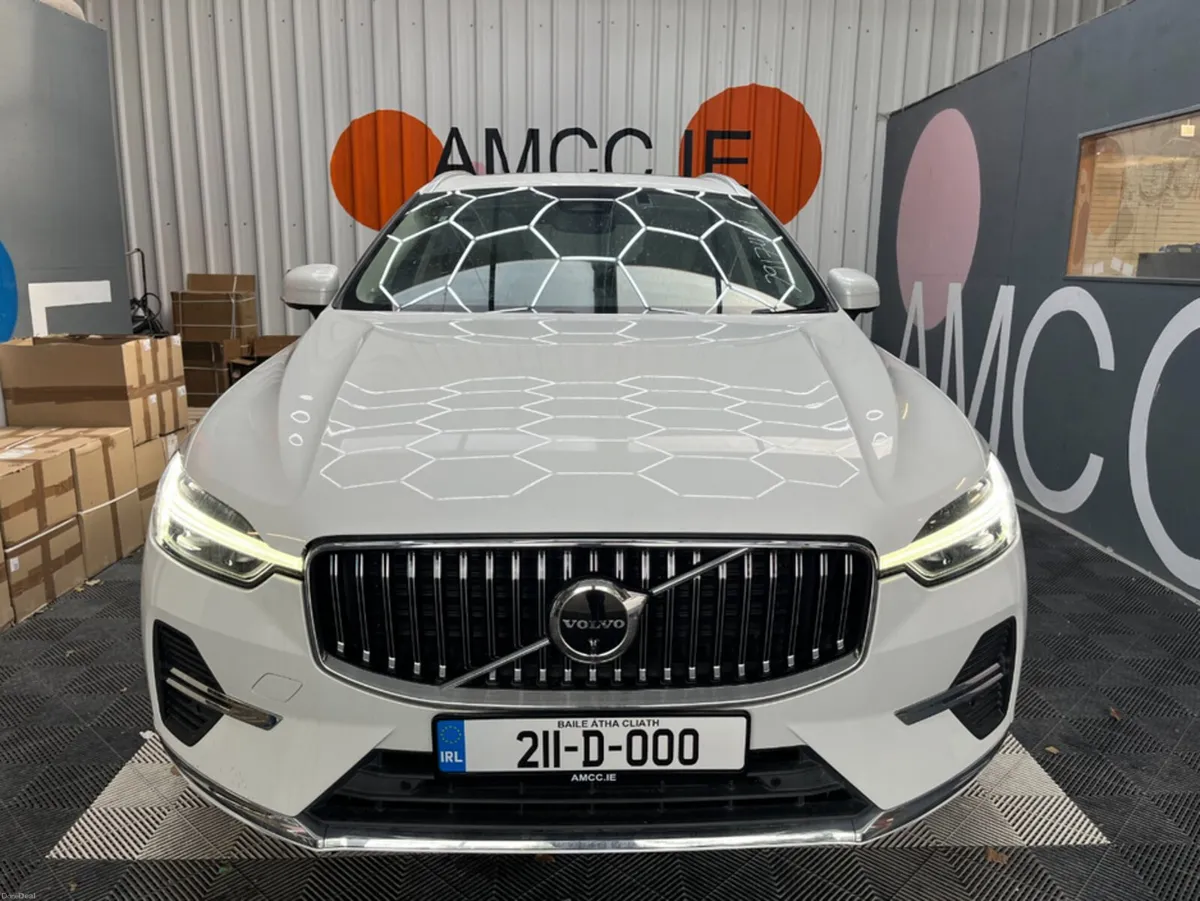 Volvo XC60 2021 VOLVO XC60 T8 PLUG-IN 2.0 AUTOMATI - Image 6