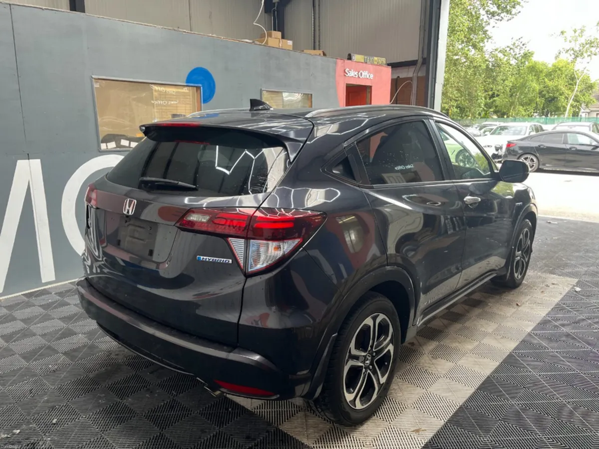Honda Vezel 2017 HONDA VEZEL HYBRID Z 1.5 AUTOMATI - Image 2