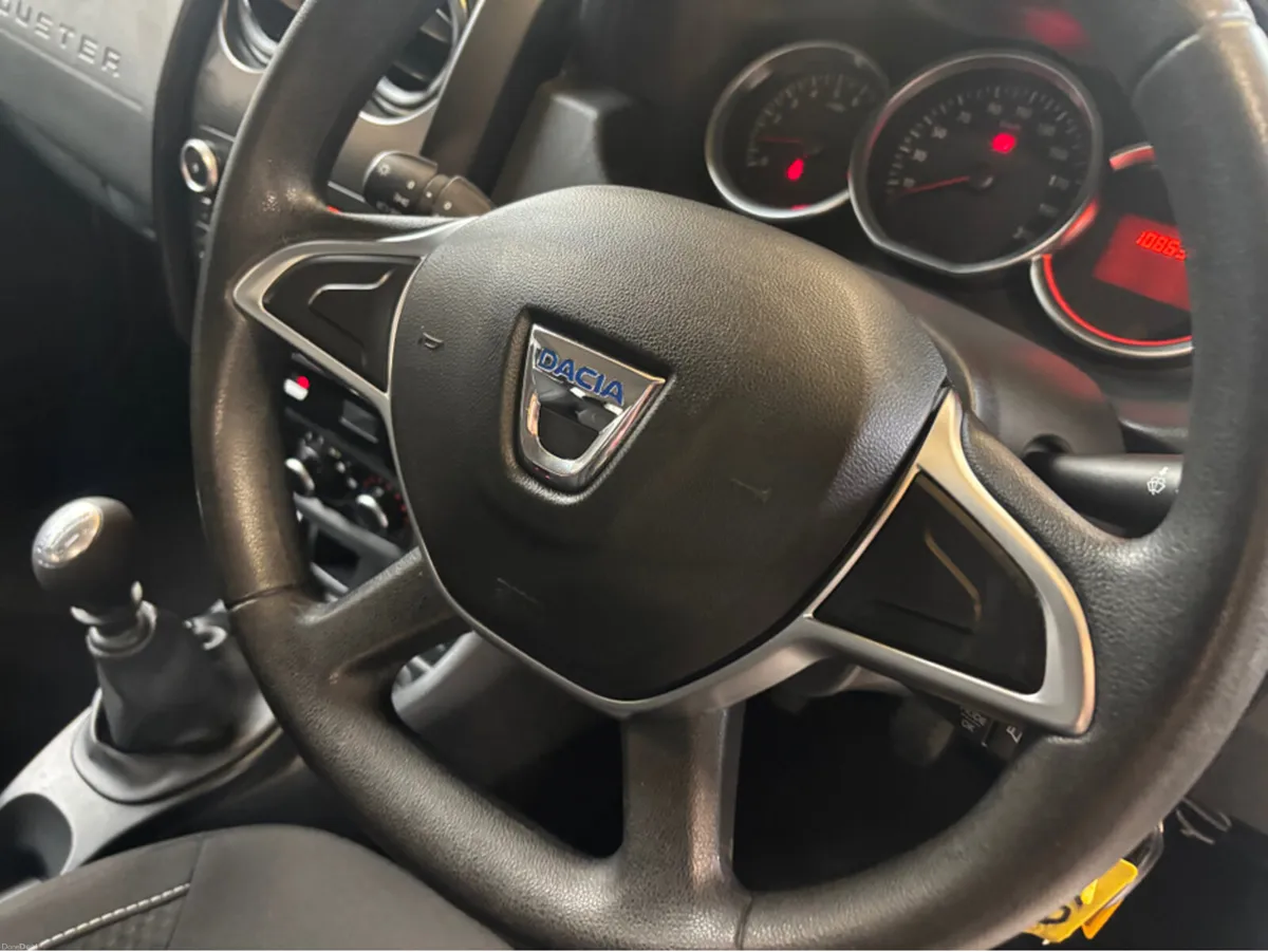 Dacia Duster ALTERNATIVE 1.5 DCI 110 4DR Finance A - Image 3