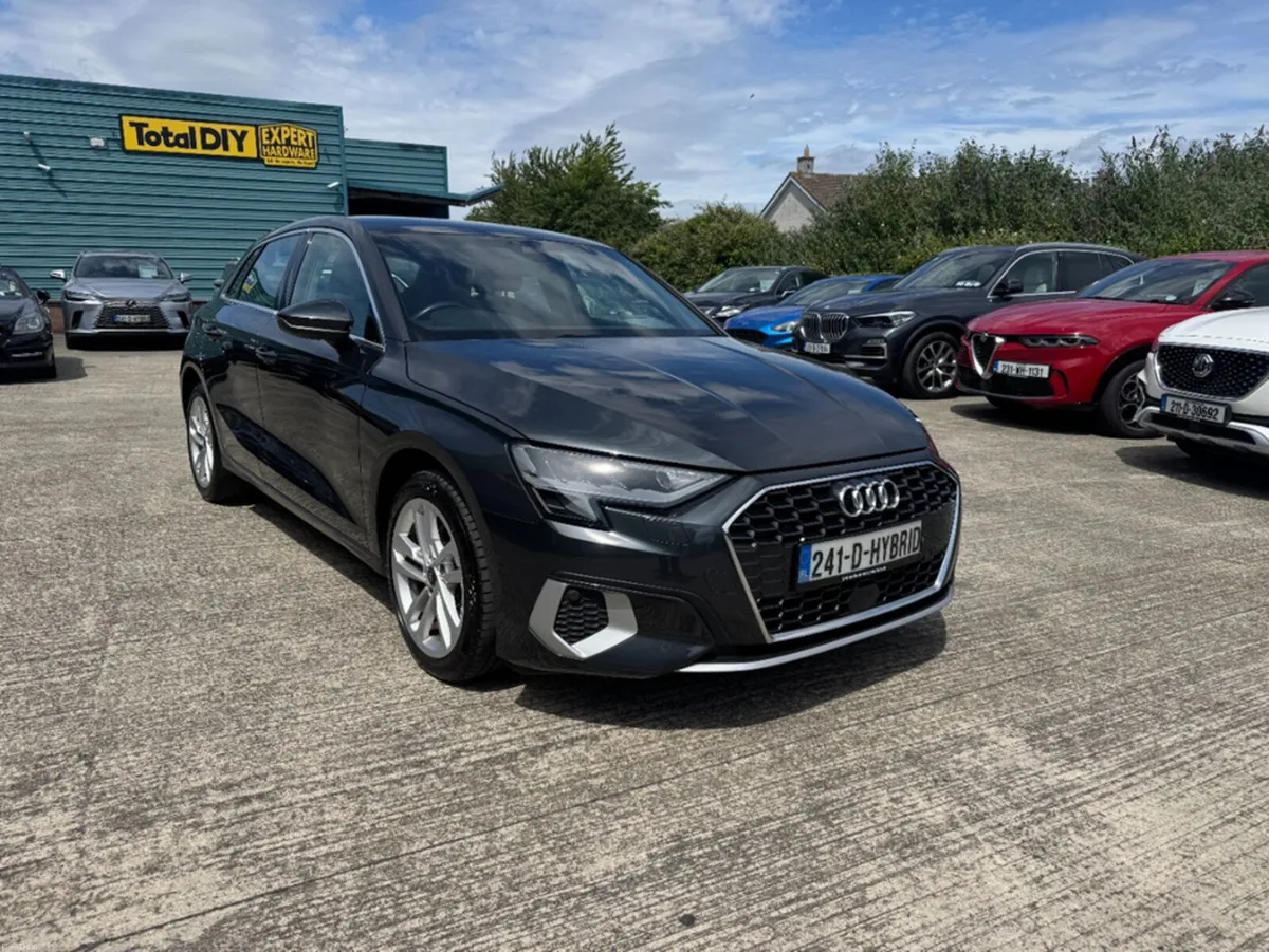 Audi A3 SPORT 40 TFSI E SPORTBACK - Image 2