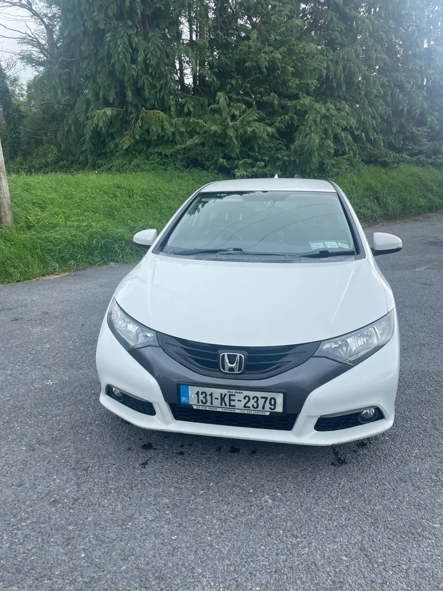 Honda Civic 2013 - NCT: 21/09/2027, Tax: 02/2027 - Image 1