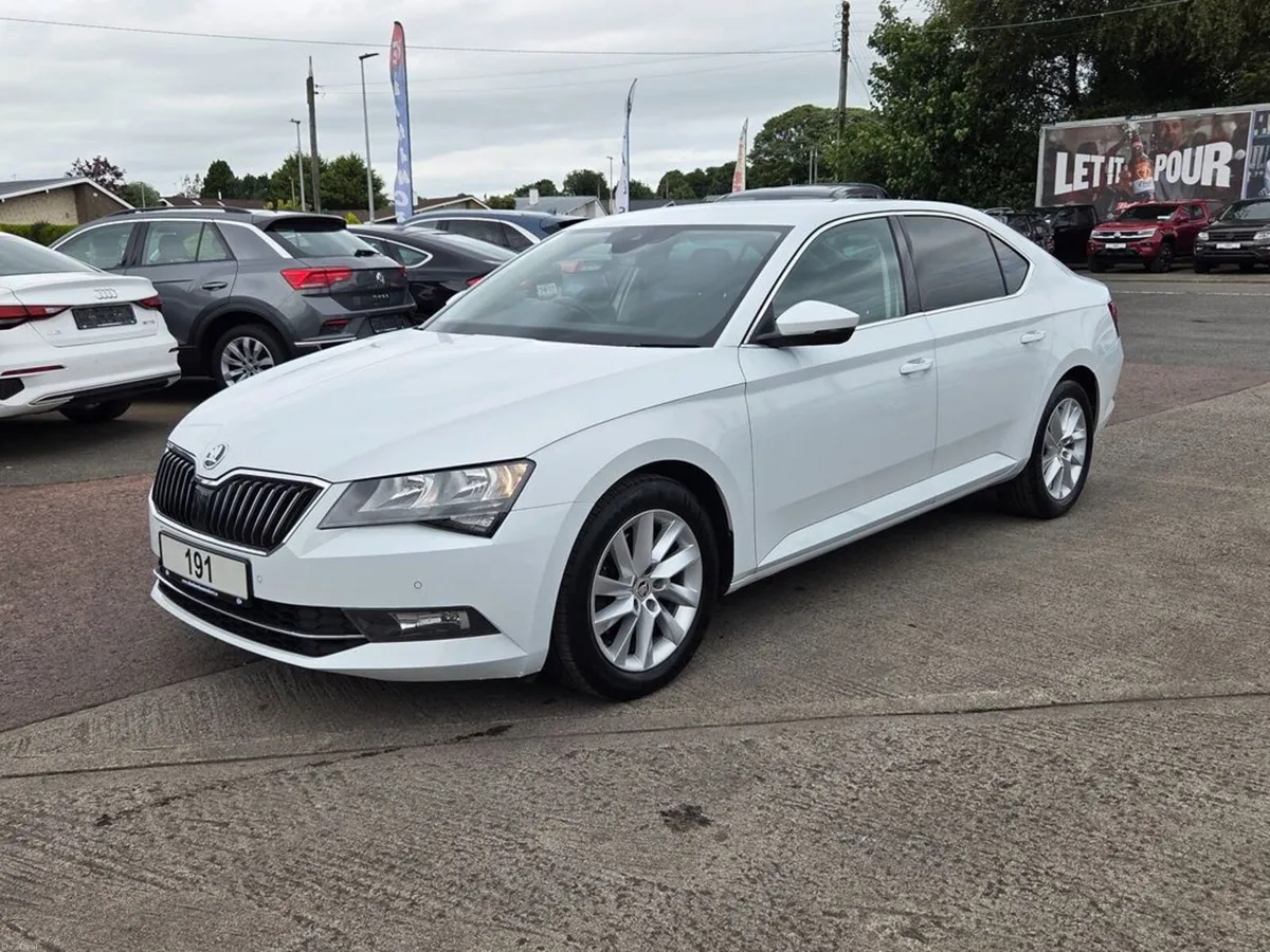 Skoda Superb SE TECHNOLOGY TDI DSG - Image 4