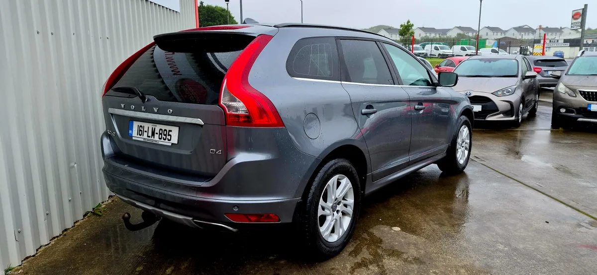 Volvo XC60 2.0 D4 SE NAV 190BHP JEEP - Image 6