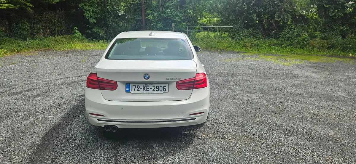 BMW 3-Series 2017 - Image 3