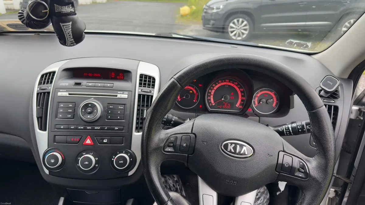 Kia ceed 2010 212k km Need Gone - Image 6