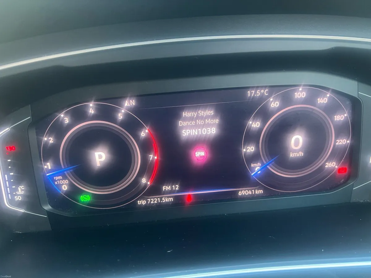 Volkswagen Tiguan - Image 4