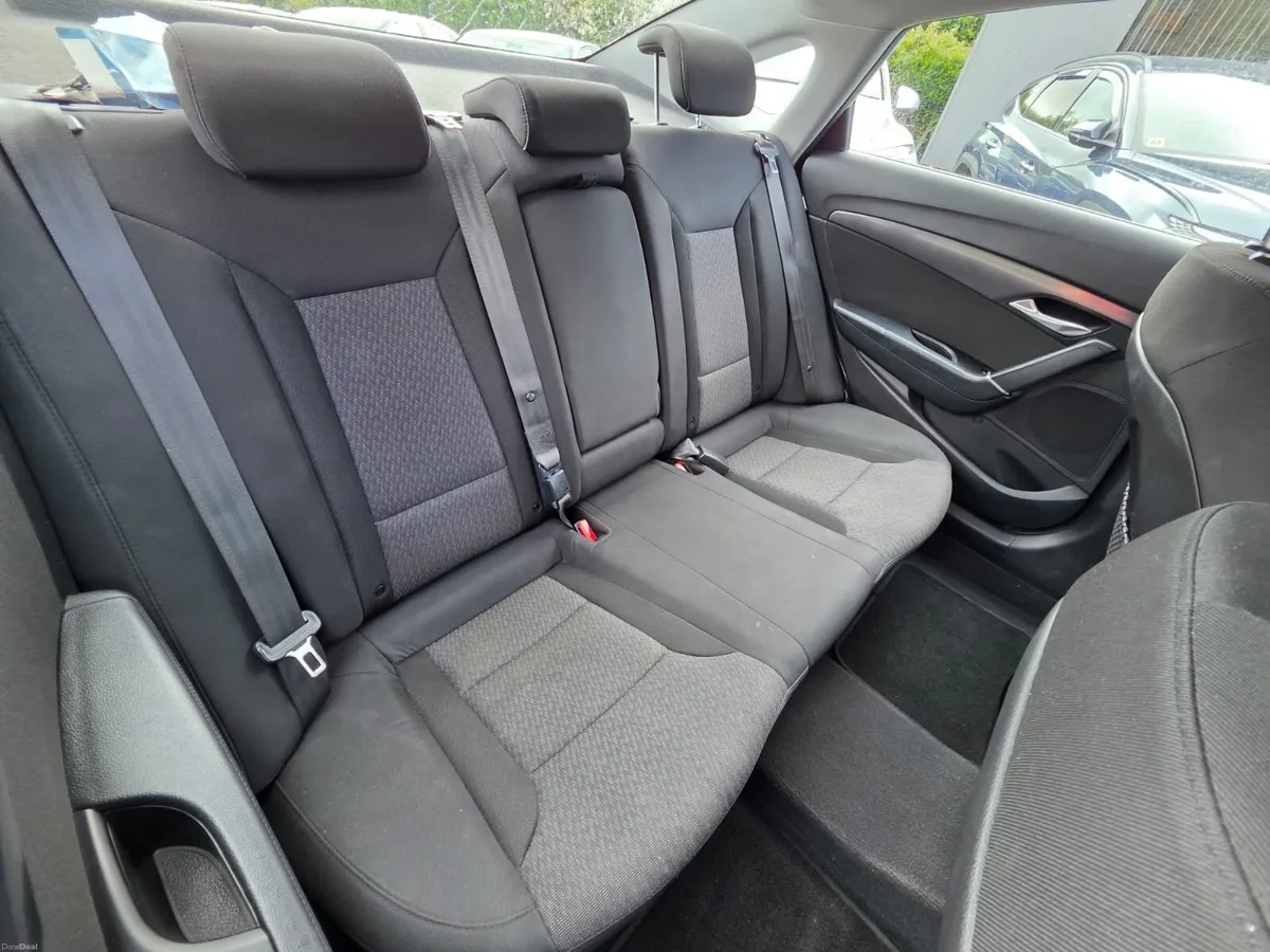141 Hyundai i40 - Image 4