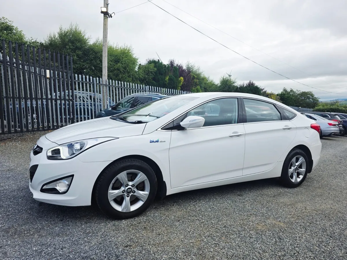 141 Hyundai i40 - Image 2