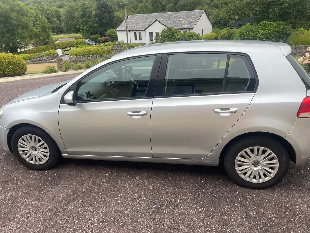 Volkswagen Golf 2011 - Image 4