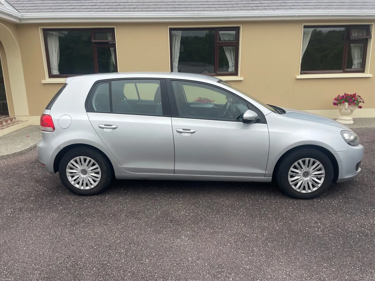 Volkswagen Golf 2011 - Image 3