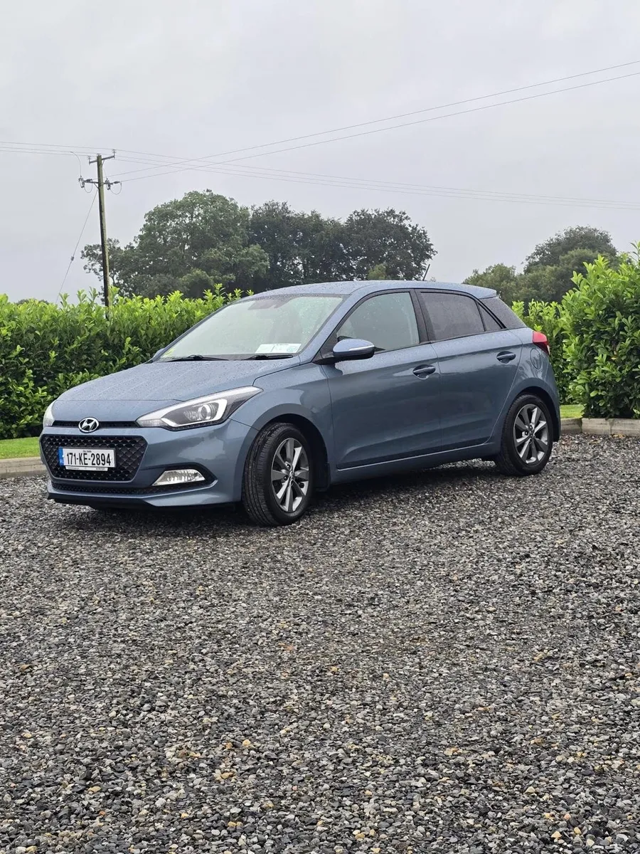 Car - Image 2