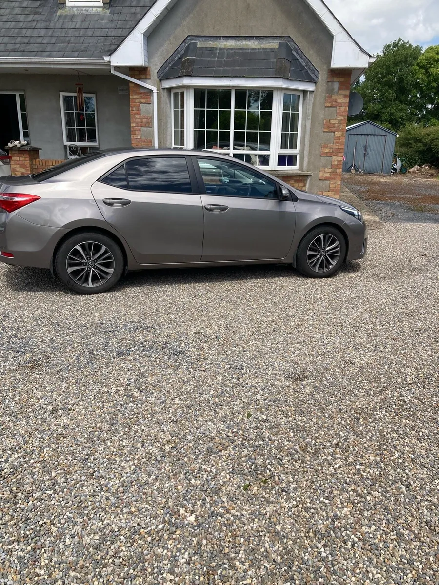 141 Toyota corrolla - Image 1