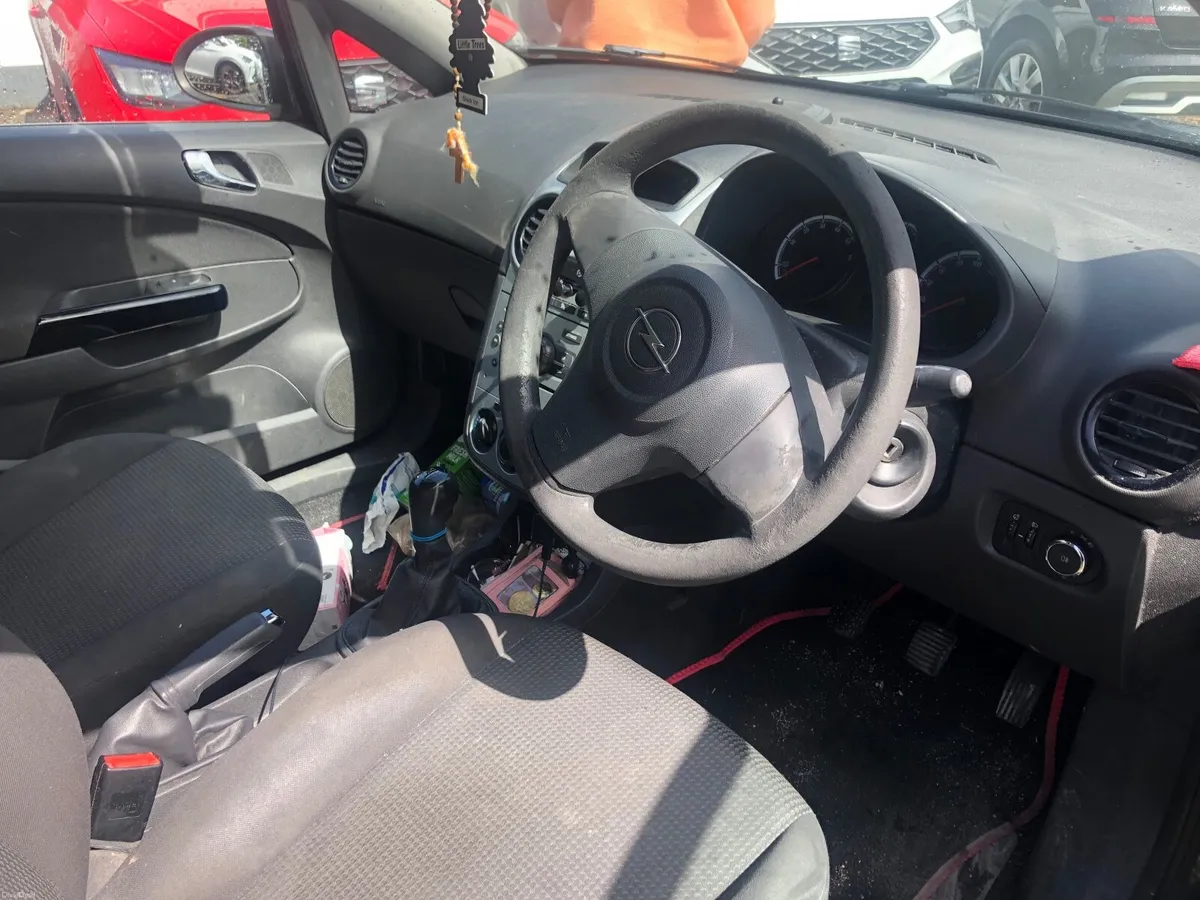 Opel Corsa 2012 - Image 4