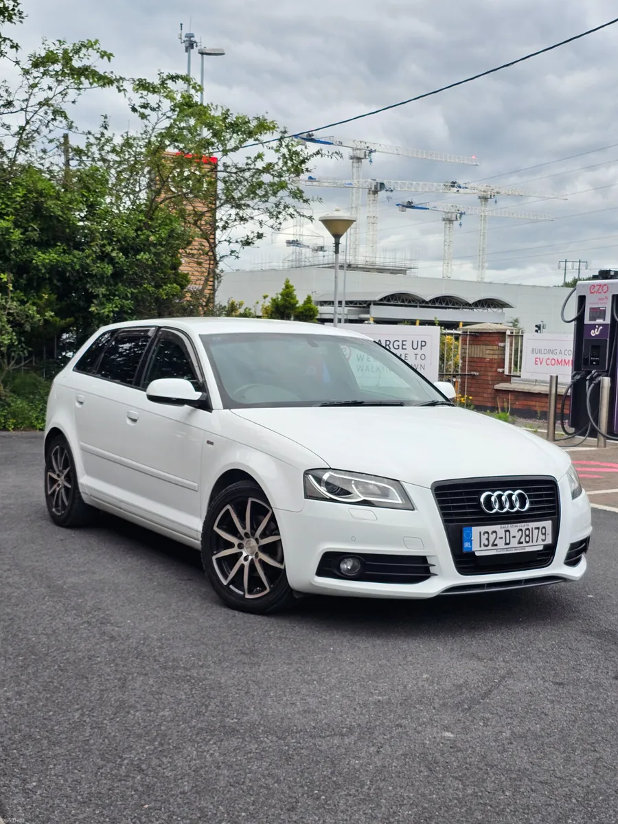Audi A-3 2013 S-Line Automatic - Image 4